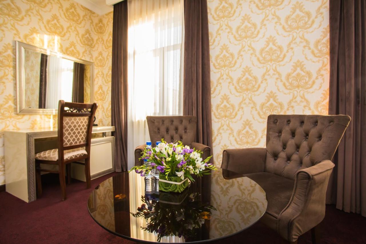 Hotel Grand Capital Tasjkent Eksteriør bilde
